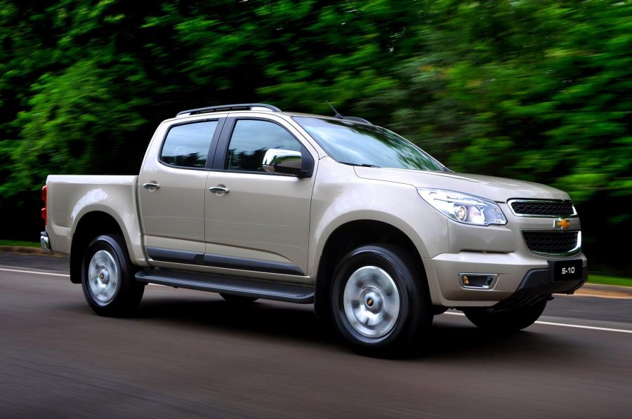  Chevrolet S10 4x2 Double Cab 2012 года  (фото 3 из 4)